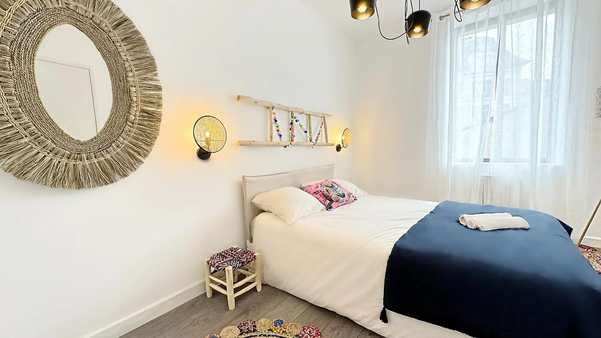 Suite Pompeillant Lyon 0*,  France