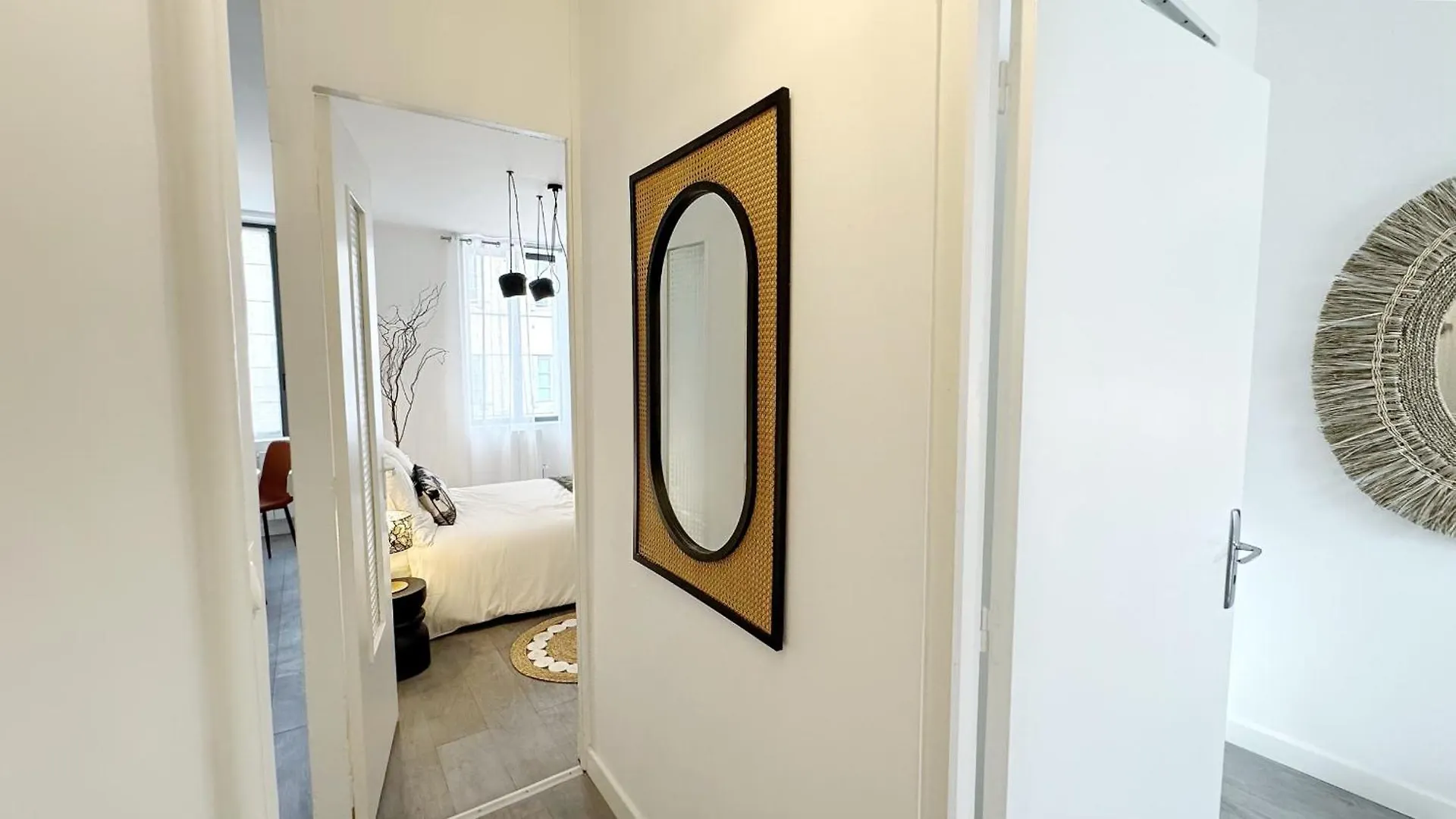 Apartment Suite Pompeillant Lyon France